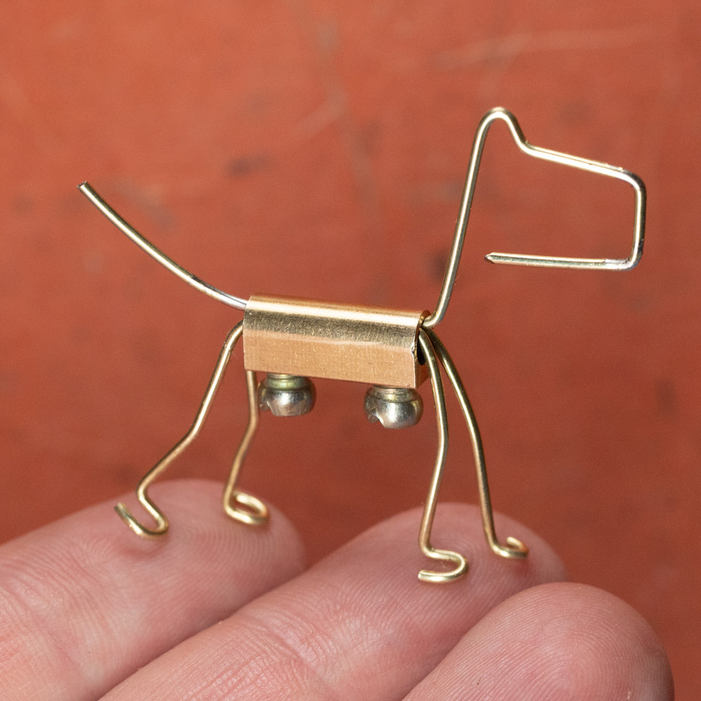 Wire Dog